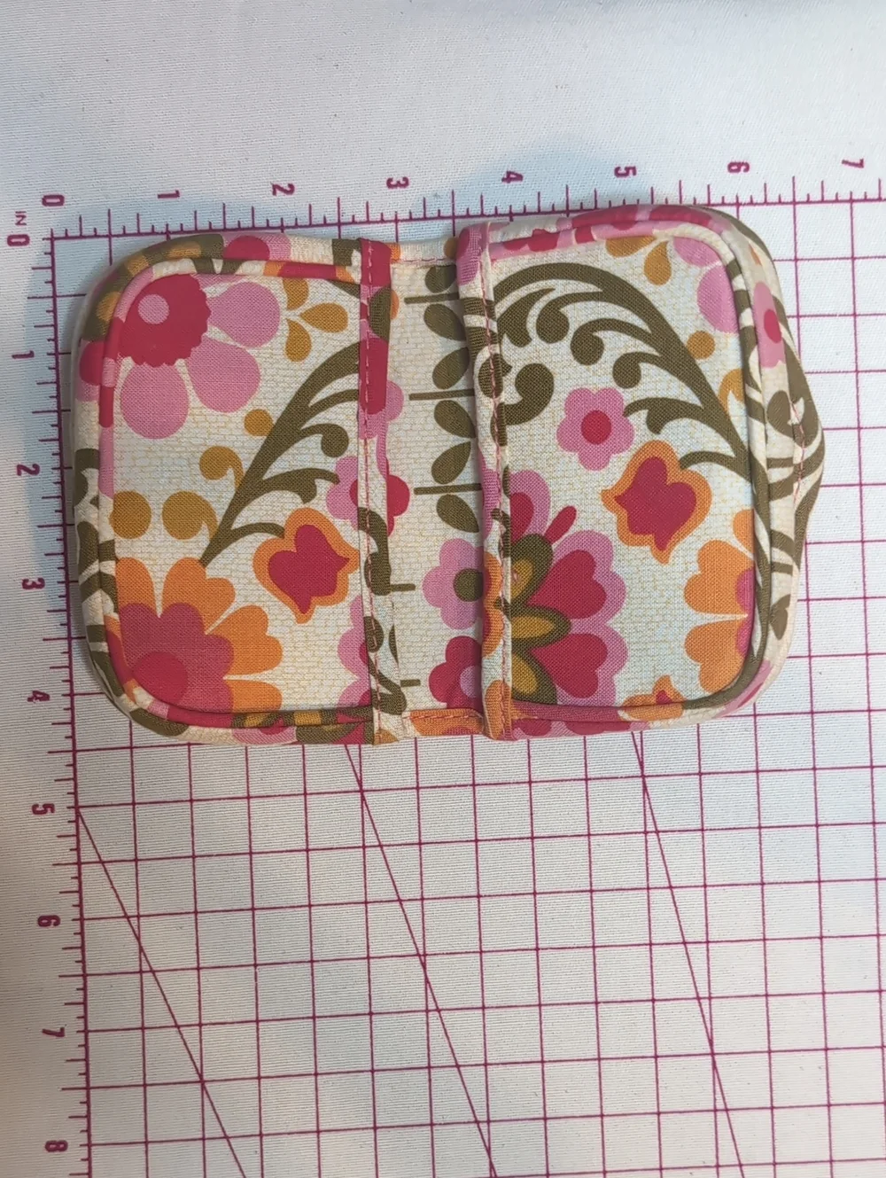 Vera Bradley compact vera